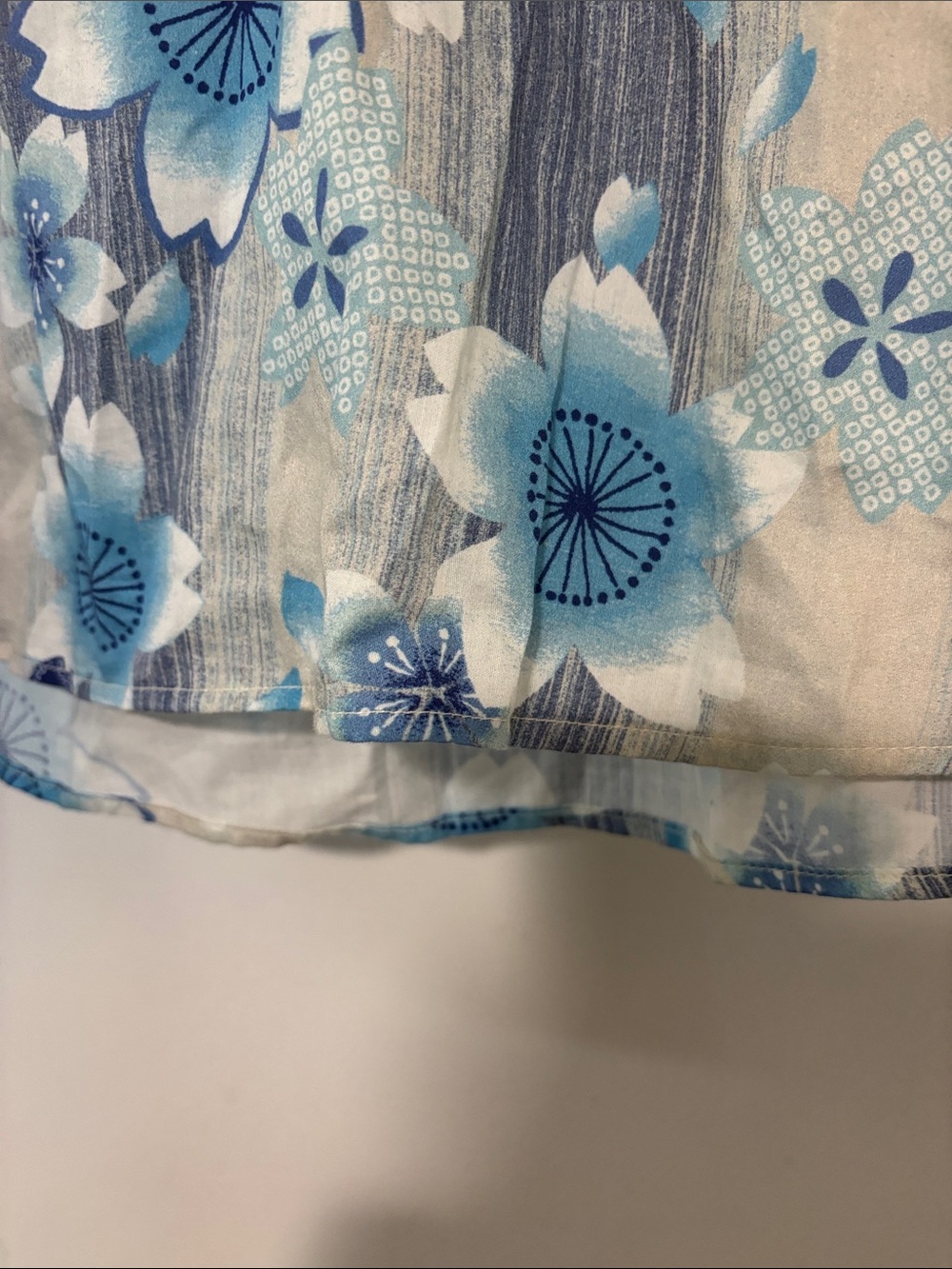 Warm Brand Lightweight Blue Floral Long-Sleeve Women's Top - Picture 6 of 7